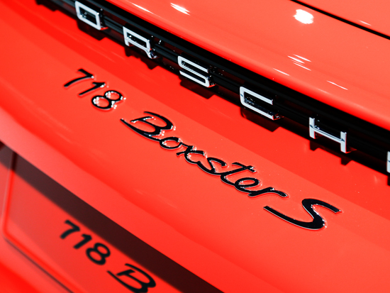 Porsche bit Broche 718 Boxster s badge original en OVP 