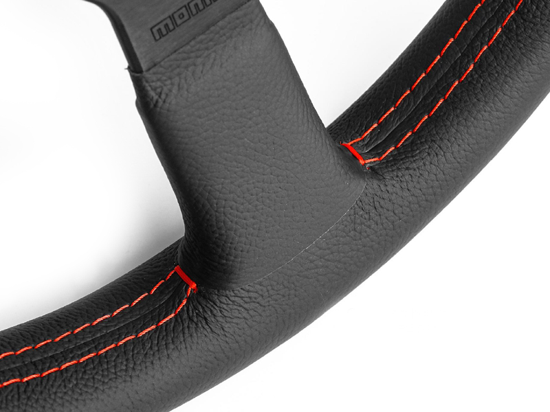 Volante MOMO Montecarlo In Pelle Nera - 320 Mm | Design Sportivo | Modello M1111792217L - Foto 5